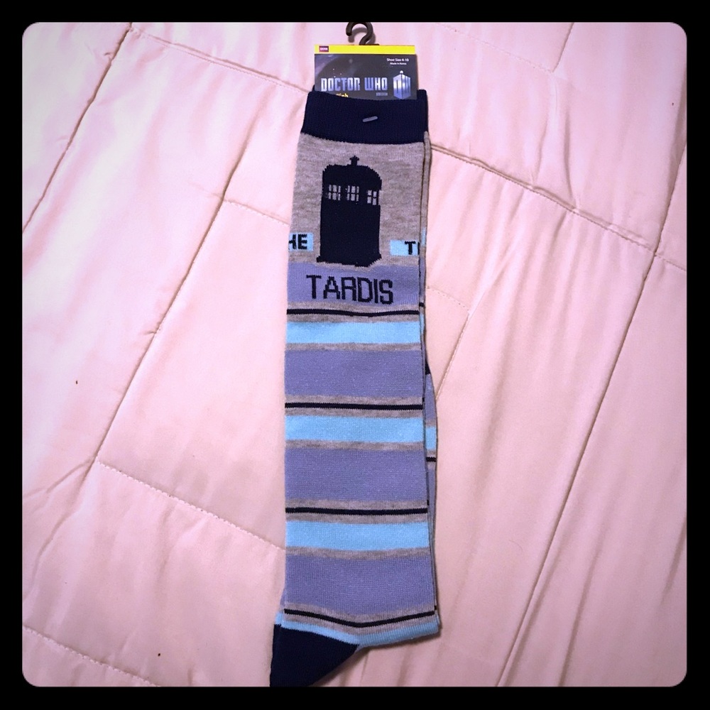 LAST CHANCE Tardis Knee High Socks NWT size 4-10